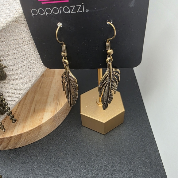 Paparazzi Bronze Feather Necklace Set (1628) - Picture 2 of 5